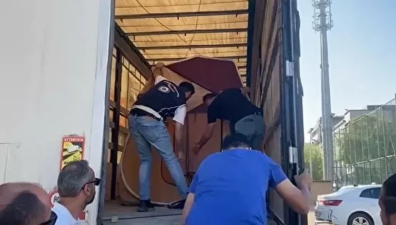 amasyada tir dorsesinde 17 duzensiz gocmen yakalandi ipJGLuMR