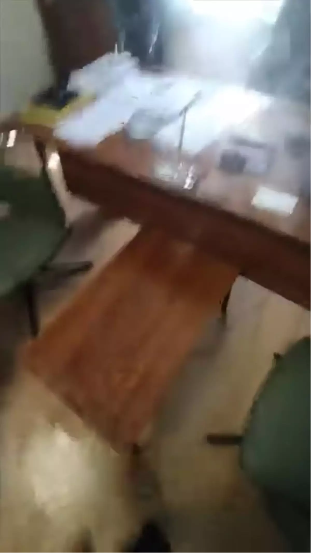 isten cikarilan calisandan amirine sicak su EAQUFTj2