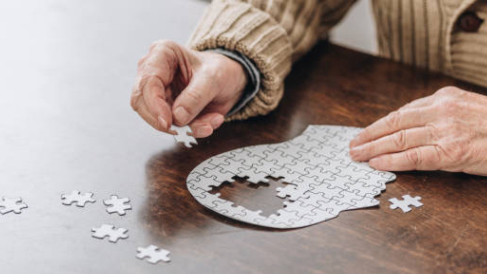 Uzmanı, Alzheimer’dan korunmanın yollarını anlattı: Yaşam kalitesini düşüren ciddi bir sağlık sorunu