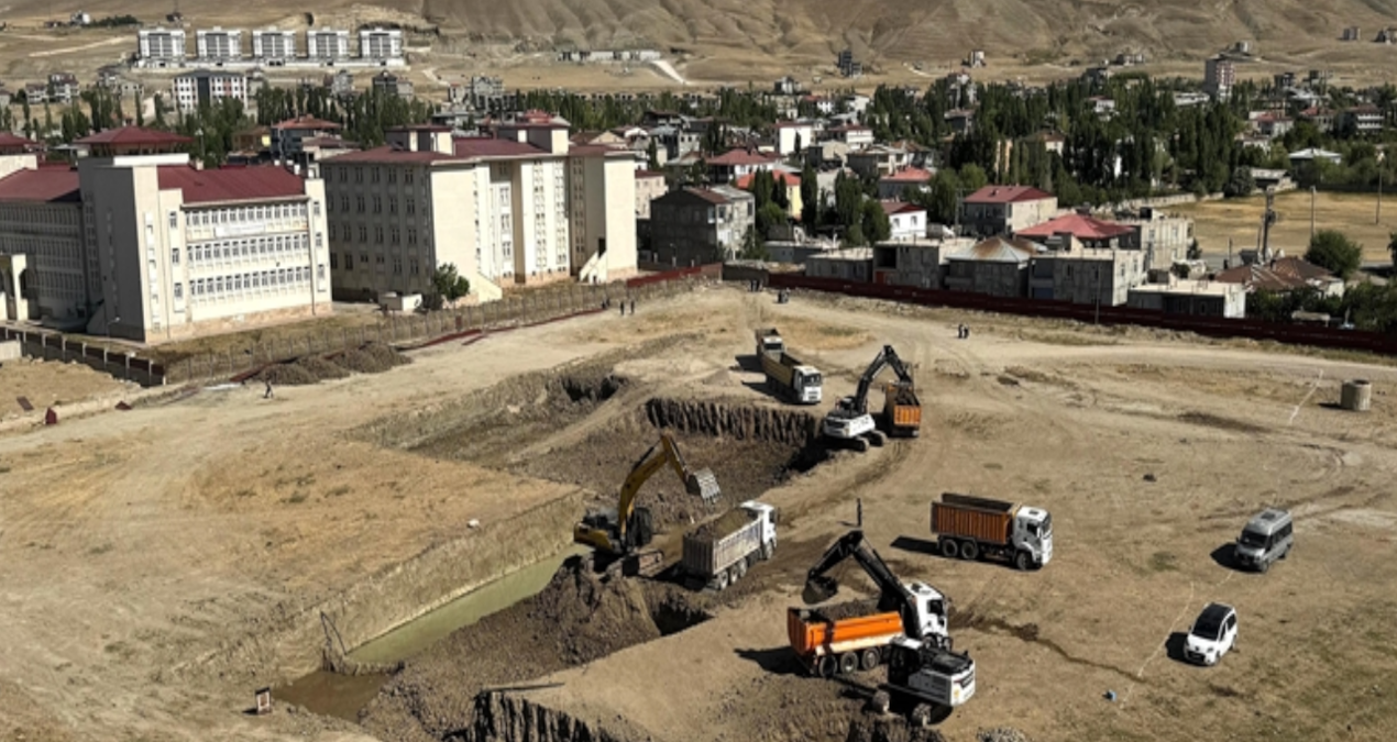 vani saglik ussu haline getirecek sehir hastanesinin yapim calismalari devam ediyor 86iWmeHj