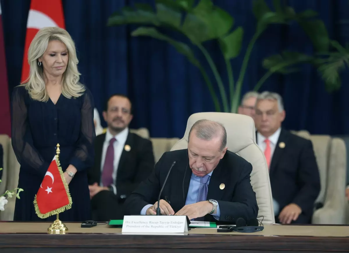 cumhurbaskani erdogan sarm el seyh anlasmasi imza torenine katildi XXNe642a.jpg