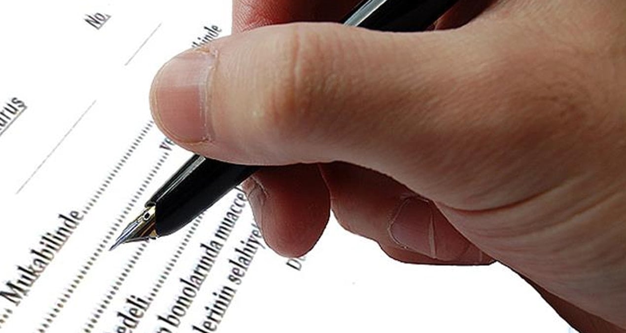 is insanina film gibi tuzak silah zoruyla mezarlikta senet imzalatmadarptehdit gfsqa8cc