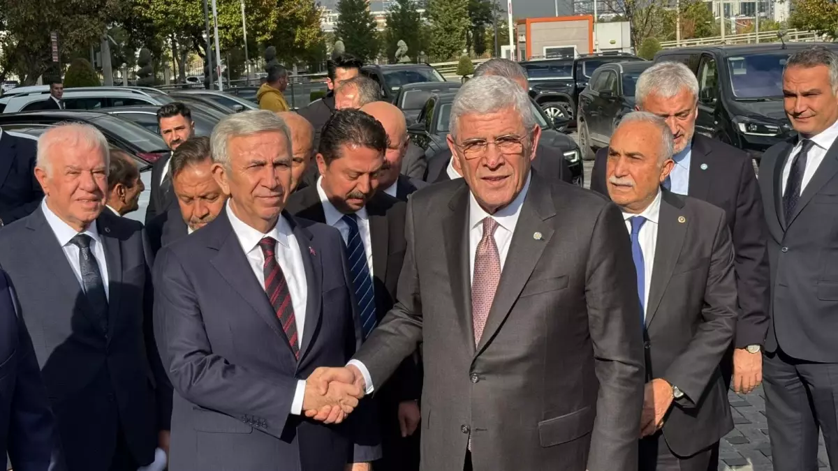 iyi parti genel baskani dervisoglu mansur yavasi ziyaret etti 5AMCZJUH.jpg