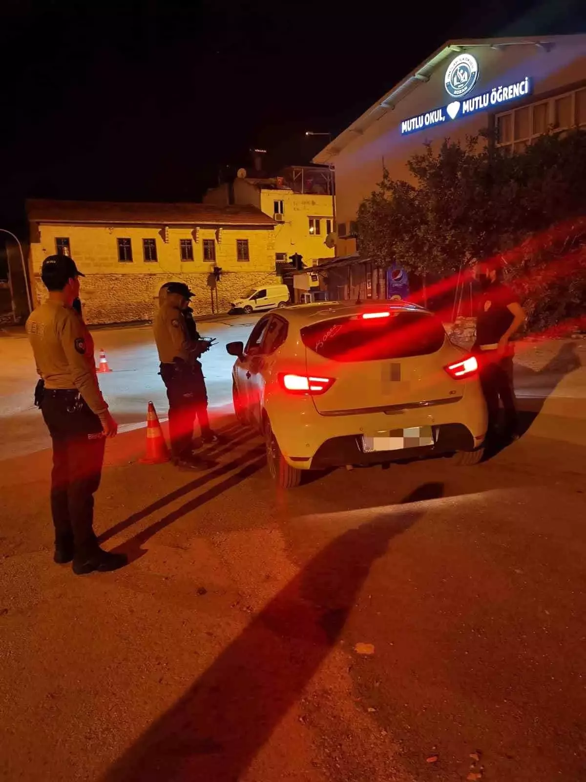 kozanda guven uygulamalari genis capli asayis ve trafik denetimleri gerceklestirildi Uhj4gOsS.jpg