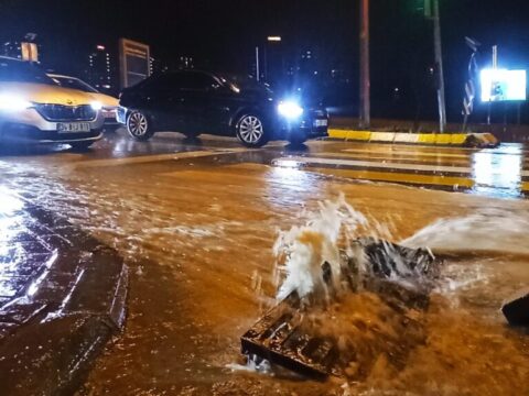 Şanlıurfa’da Yoğun Yağışlar Nedeniyle 4 İlçede Okullar Tatil Edildi